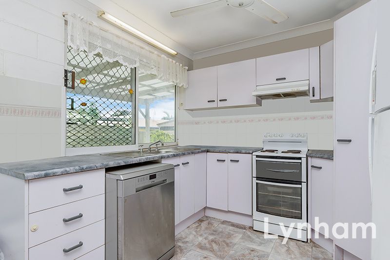 15 Lyndhurst Street, Mount Louisa QLD 4814, Image 1