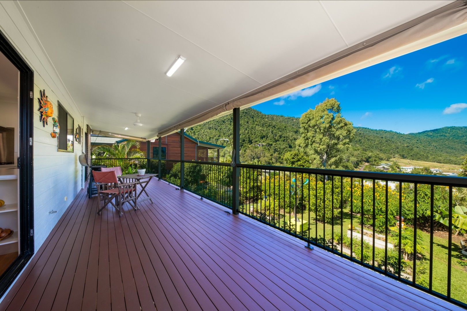 18 Panoramic Court, Cannonvale QLD 4802, Image 2
