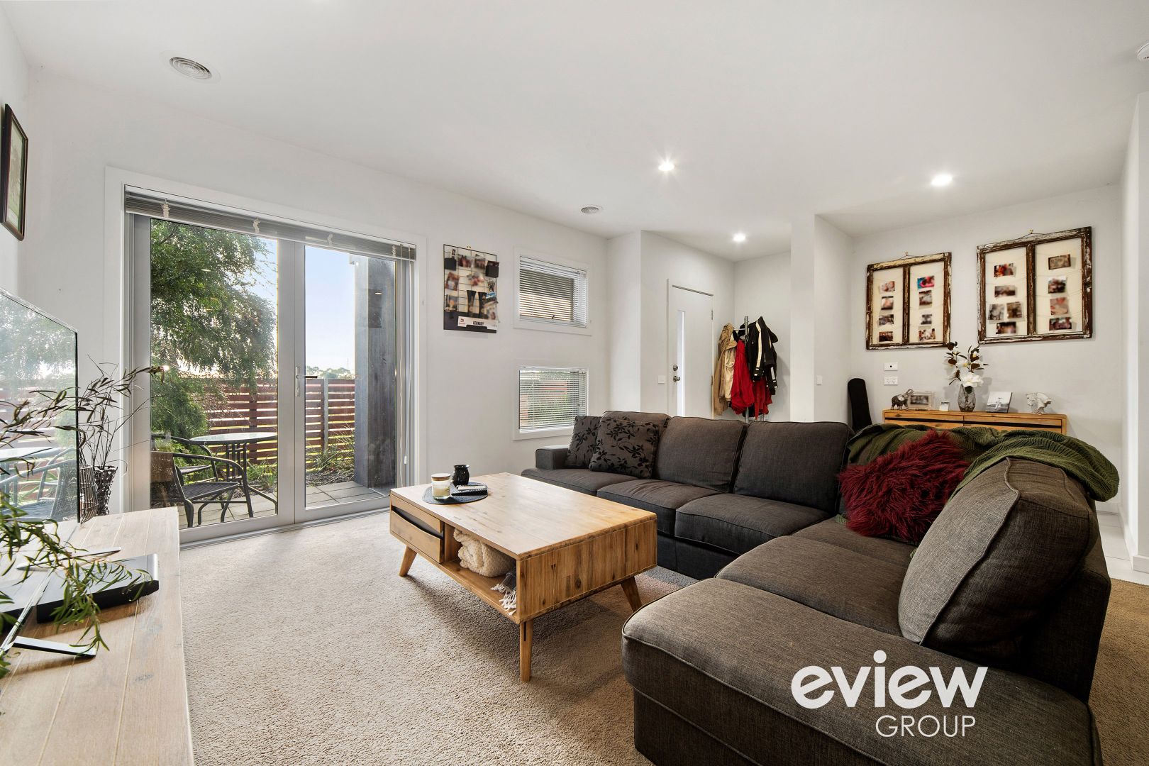 9 Jockey Lane, Cranbourne VIC 3977, Image 2