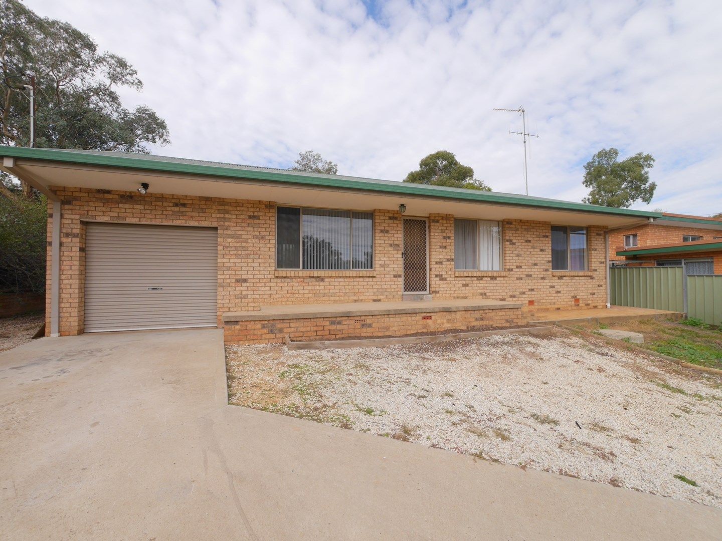 73 Taragala Street, Cowra NSW 2794, Image 0