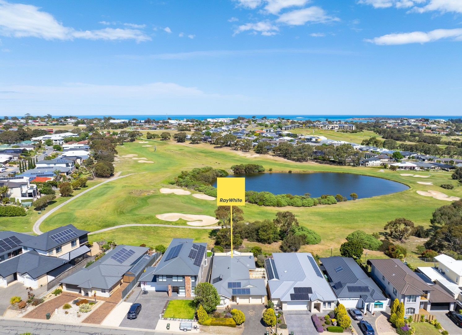 3 bedrooms House in 124 Coromandel Drive MCCRACKEN SA, 5211