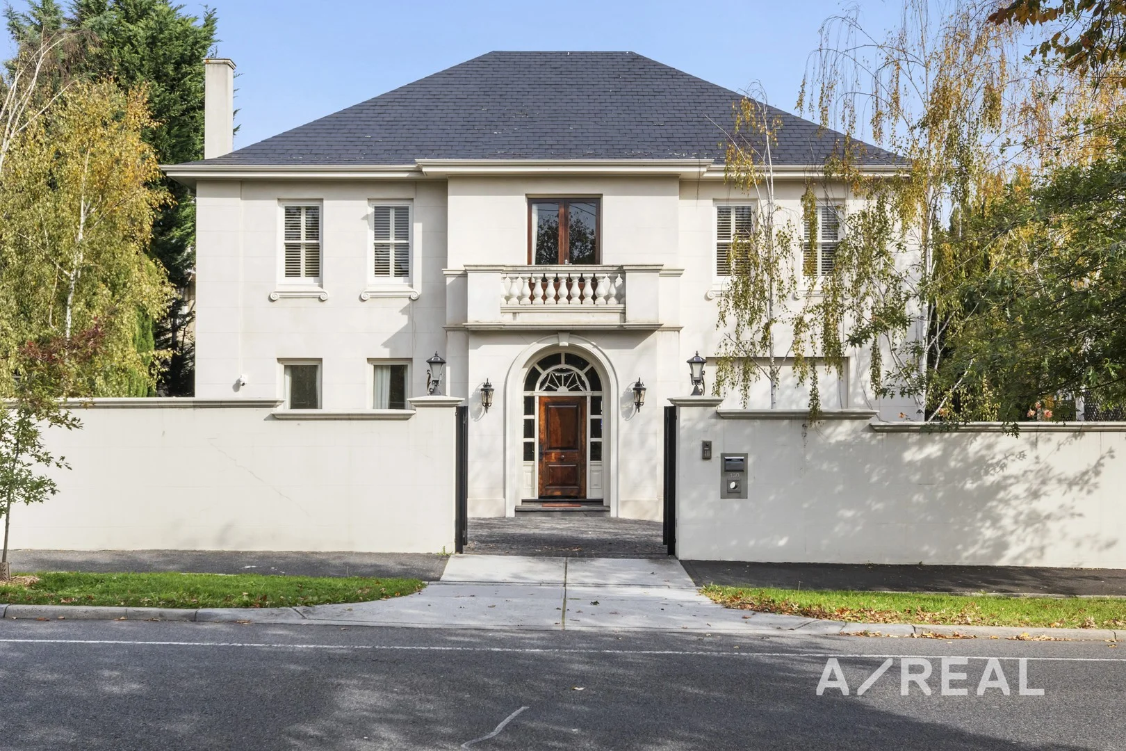 130 Mont Albert Road, Canterbury VIC 3126