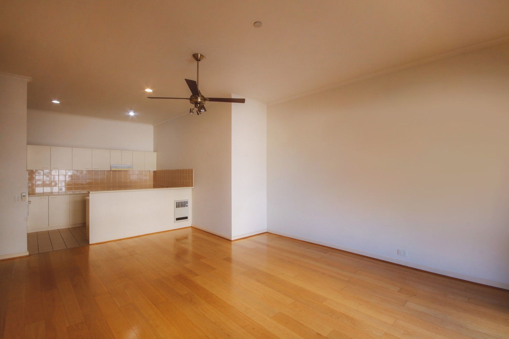 2 bedrooms Apartment / Unit / Flat in 18/55 Batman Street WEST MELBOURNE VIC, 3003