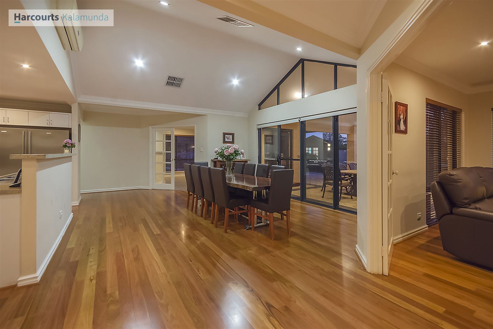 21 Bandin Place, Maida Vale WA 6057, Image 2