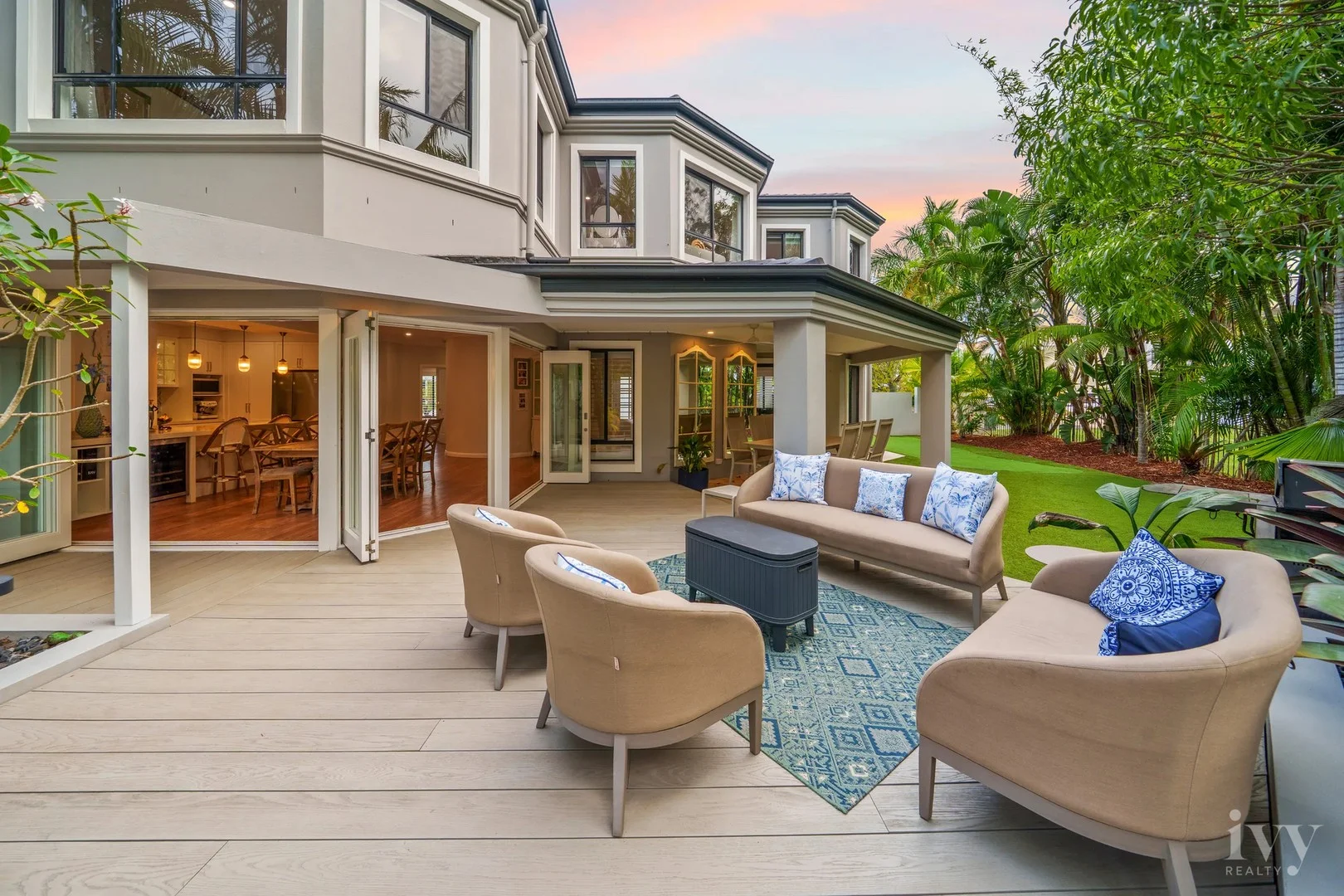 8396 Magnolia Drive East, Hope Island QLD 4212