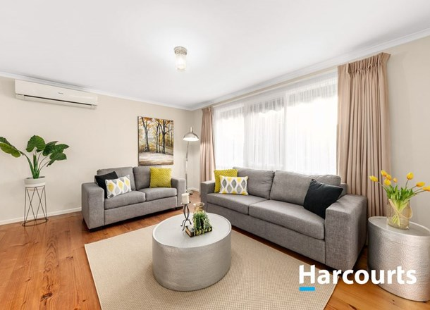 8 Attenborough Square, Wantirna VIC 3152