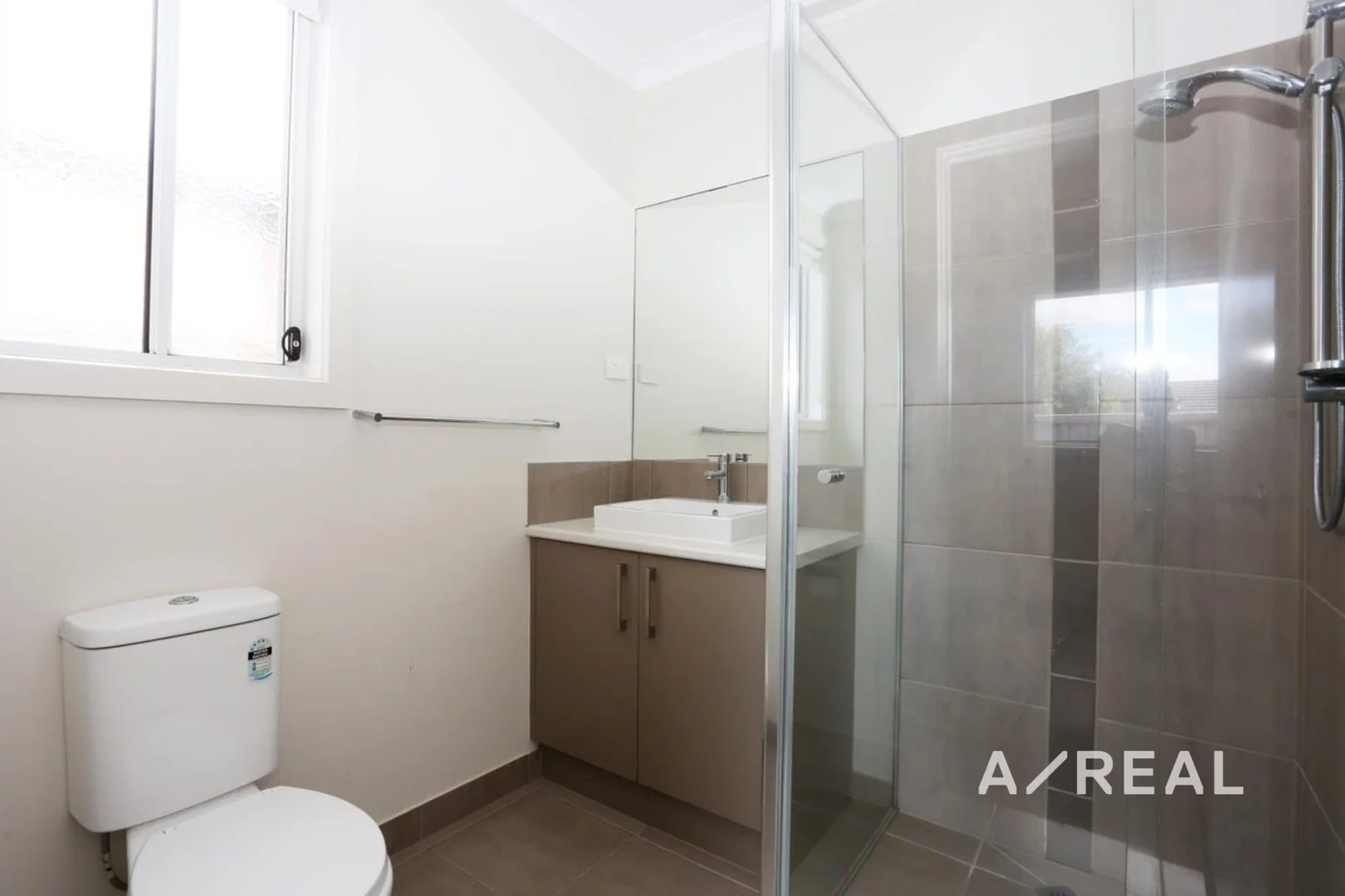 Additional image 4 of 24 Kurrali Cres, Werribee VIC 3030