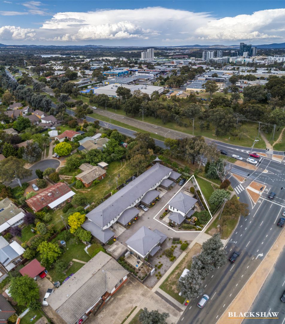 1/2 Belconnen Way, Page ACT 2614, Image 2