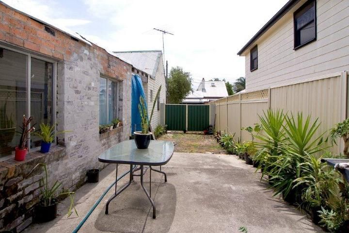 8 Florence St, ST PETERS NSW 2044, Image 2