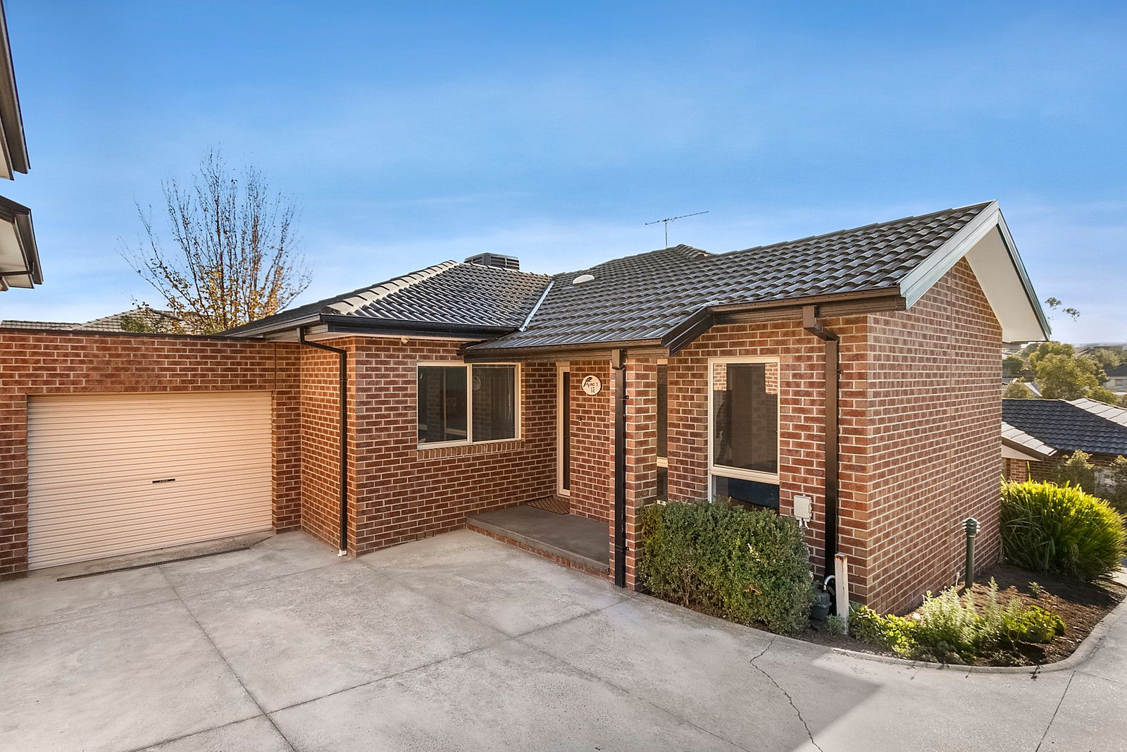 3/12 Laurence Avenue, Airport West VIC 3042