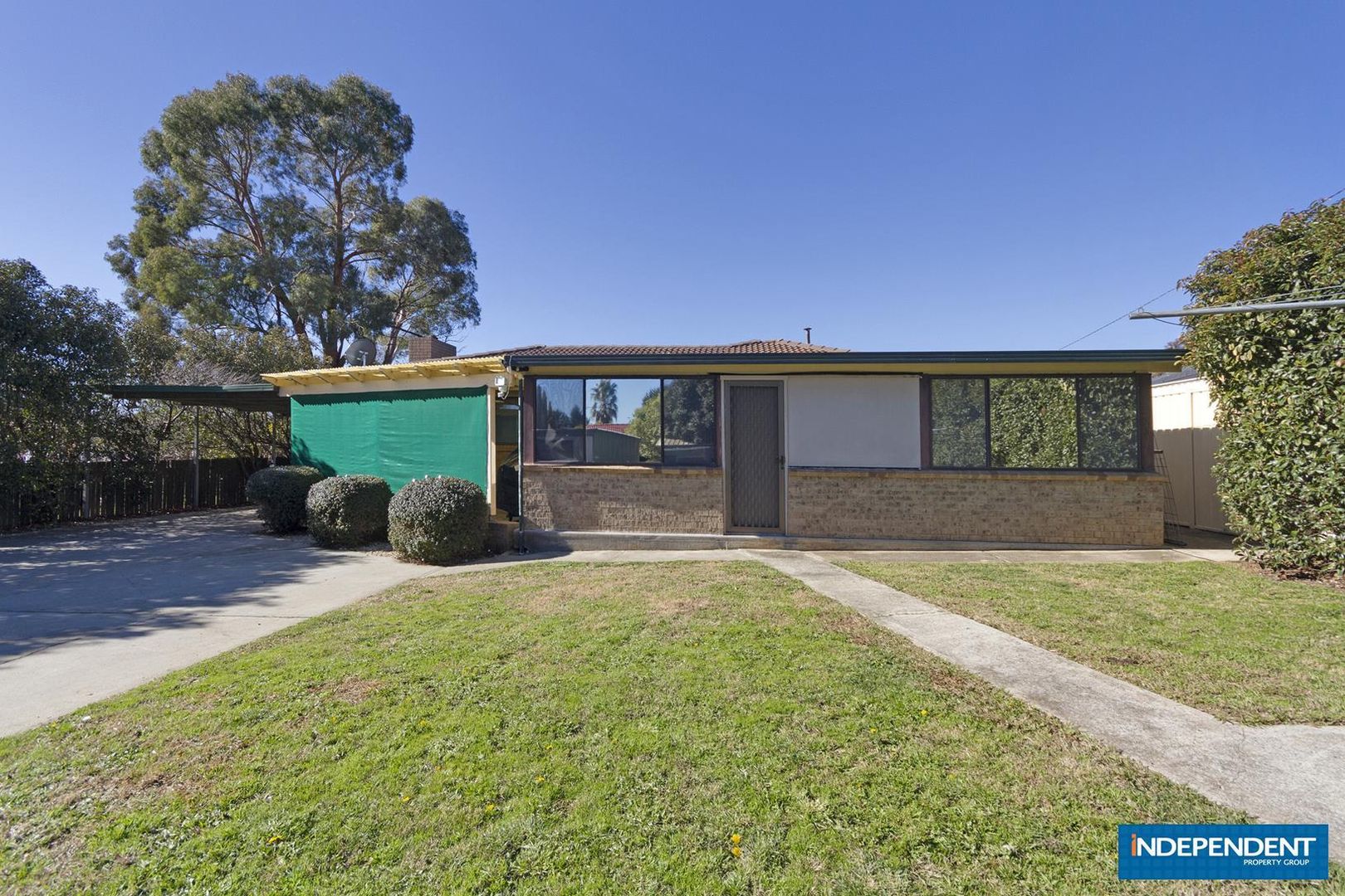 4 Collyburl Crescent, Isabella Plains ACT 2905, Image 1