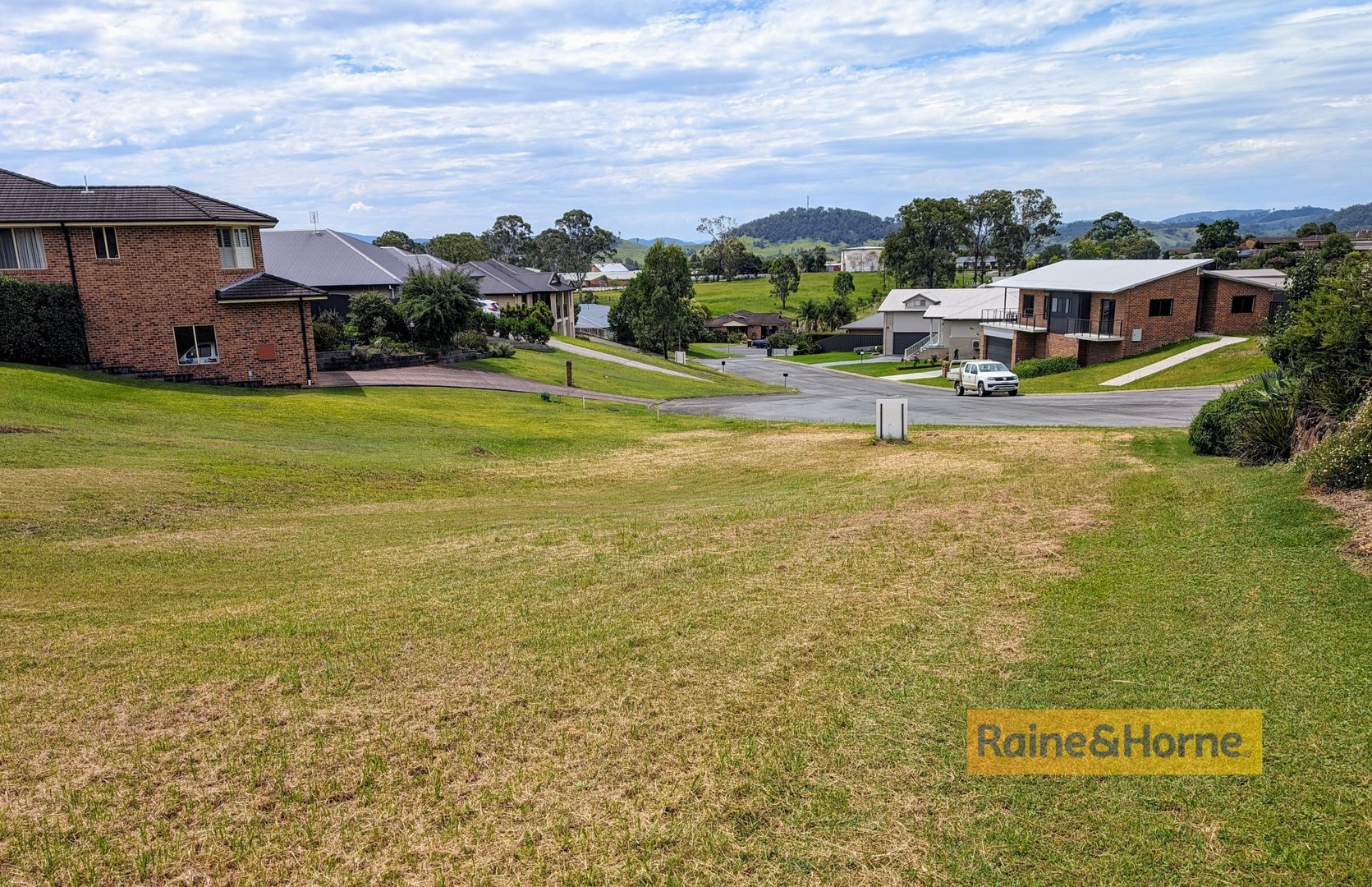 13 Higgins Close, Gloucester NSW 2422, Image 2