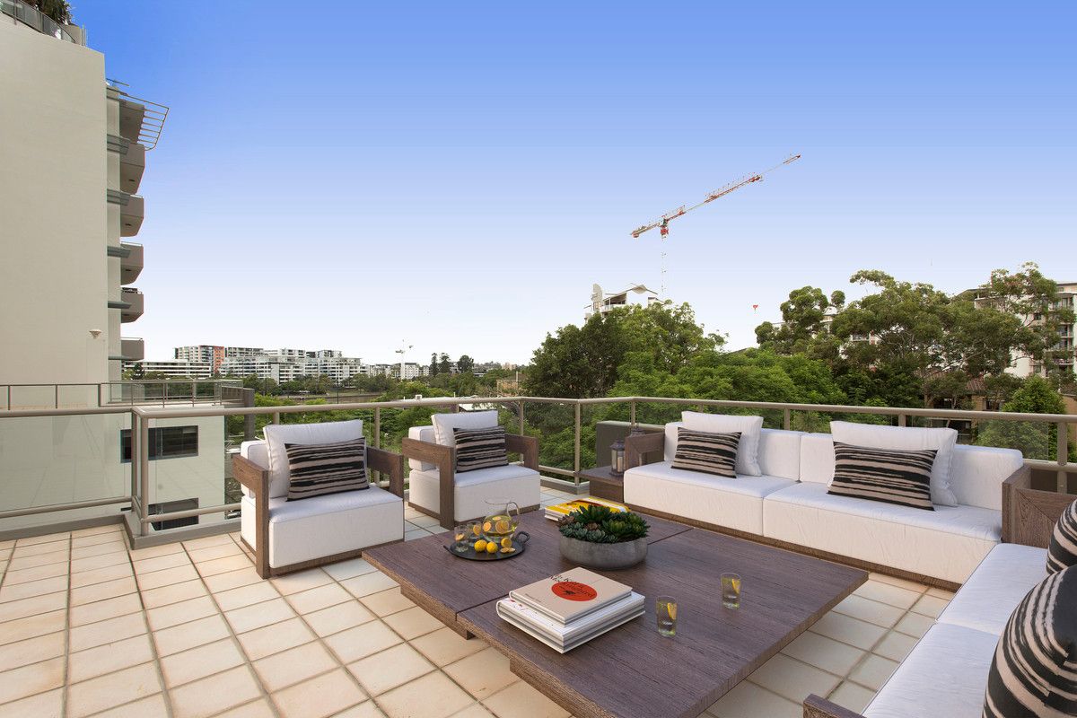 412/21 Patrick Lane, Toowong QLD 4066, Image 2