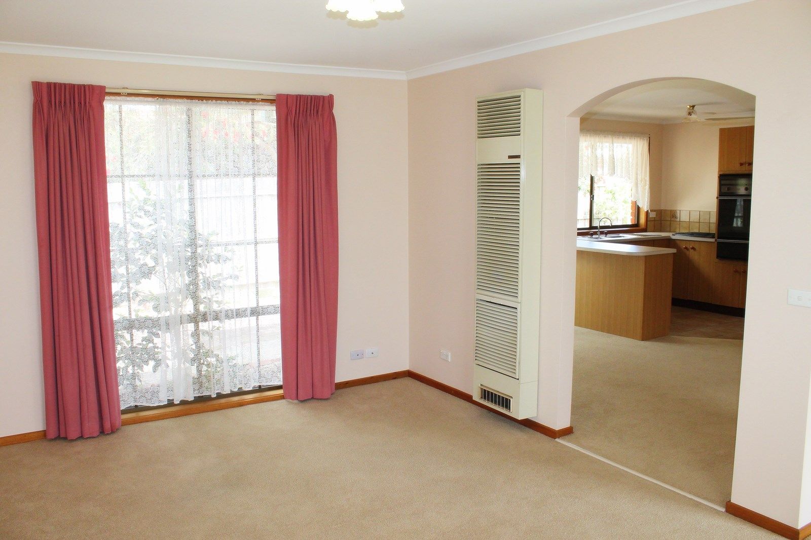 6/60-64 Wood Street, Beaconsfield VIC 3807, Image 2