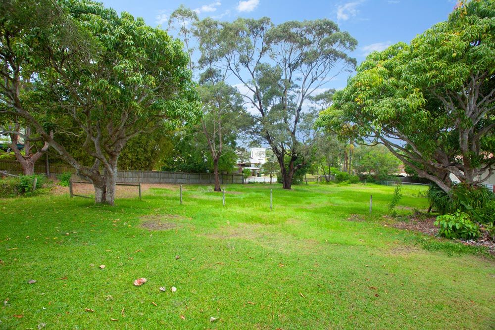 98 Ridgeway Avenue, Southport QLD 4215, Image 1