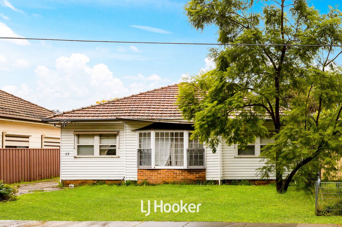 3 bedrooms House in 23 Junia Avenue TOONGABBIE NSW, 2146