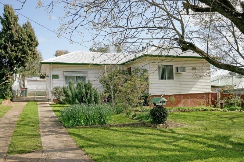 9 Harold St, Junee NSW 2663, Image 0