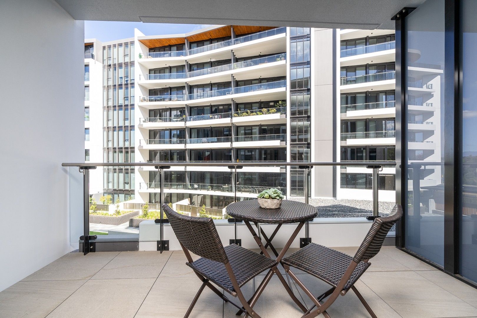 2 bedrooms Apartment / Unit / Flat in 187/44 Constitution Avenue PARKES ACT, 2600