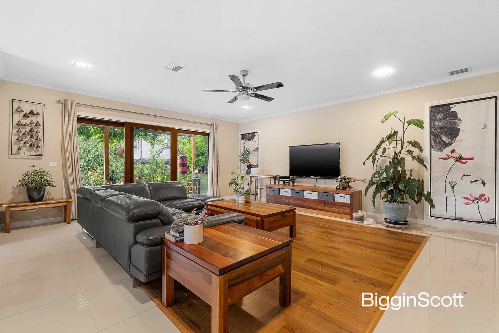 4 Inverell Avenue, Mount Waverley VIC 3149, Image 0