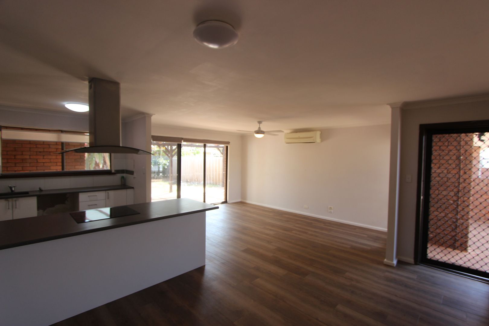 3/5 Corbett Place, Millars Well WA 6714, Image 2