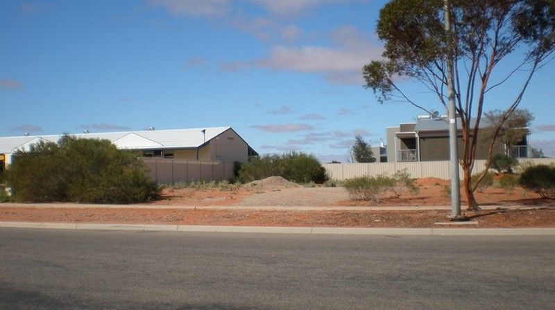 10 Tutop Street, Roxby Downs SA 5725, Image 1