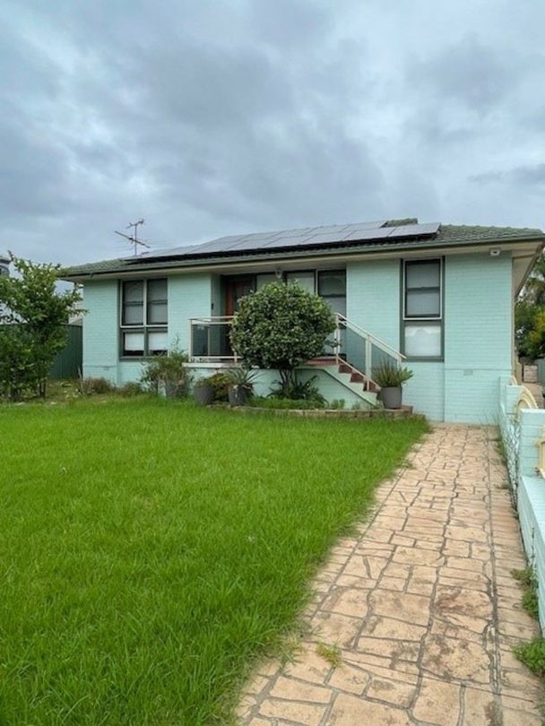 3 bedrooms House in 44 Queen Street NARELLAN NSW, 2567