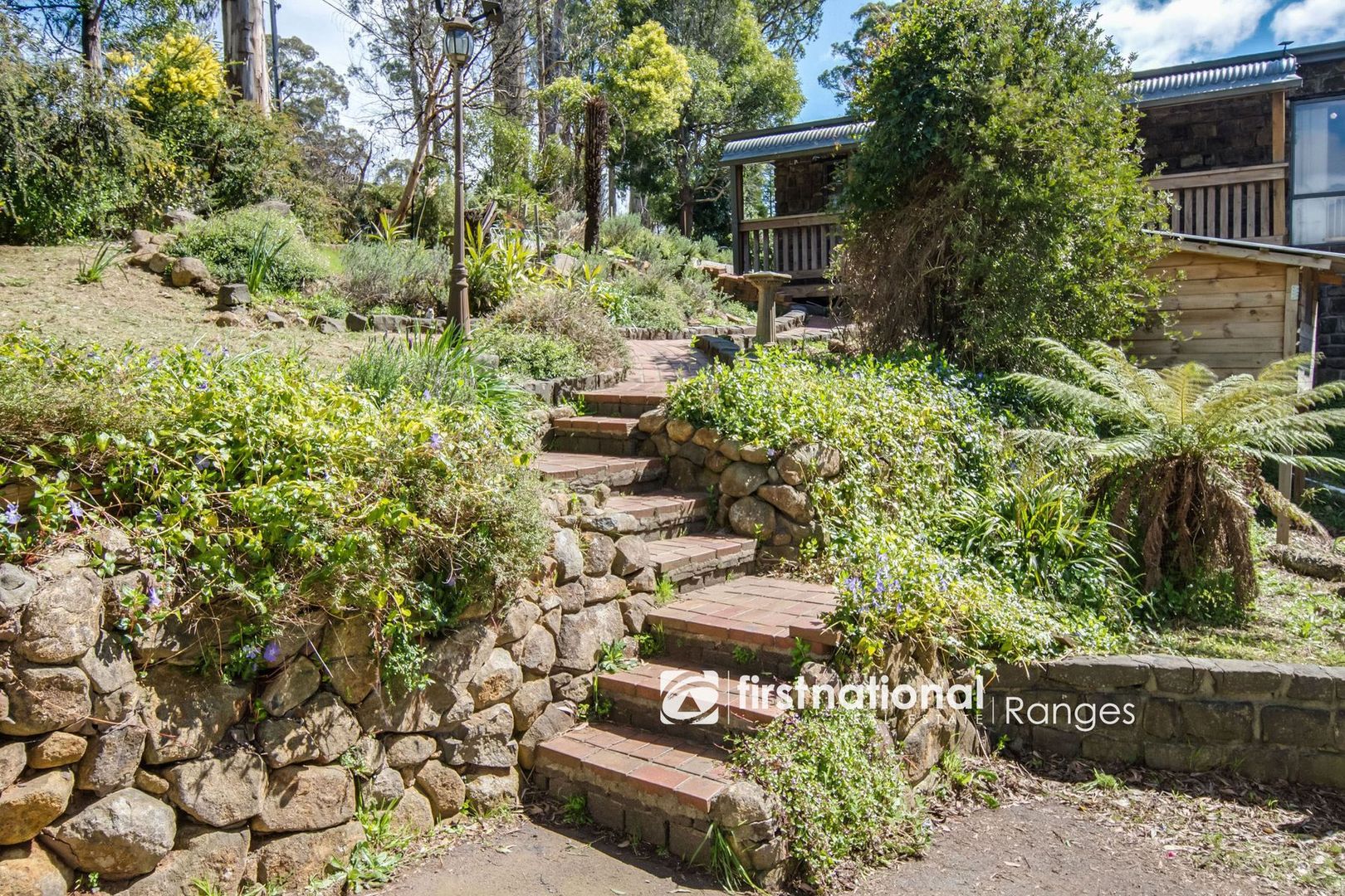 29 Seabreeze Avenue, Ferny Creek VIC 3786, Image 2