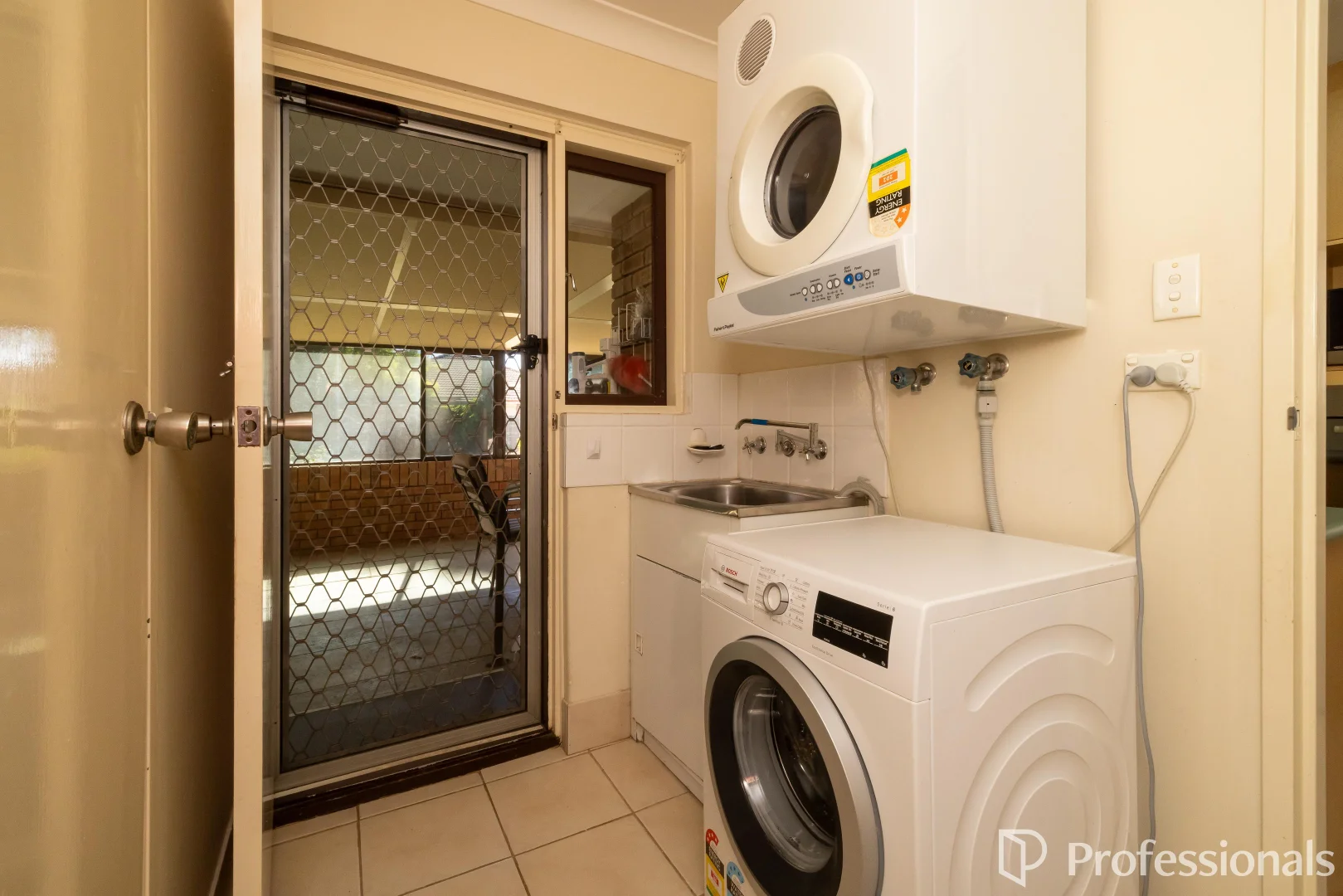 Additional image 37 of 6 Junee Place, Armadale WA 6112