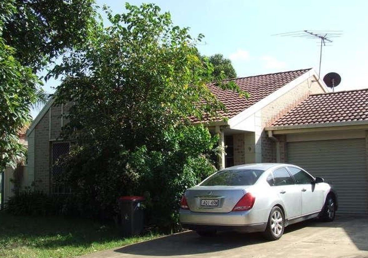 4 bedrooms House in 9 Ron Scott Circuit GREENACRE NSW, 2190