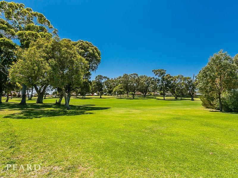 13 Newcombe Way, Padbury WA 6025, Image 2