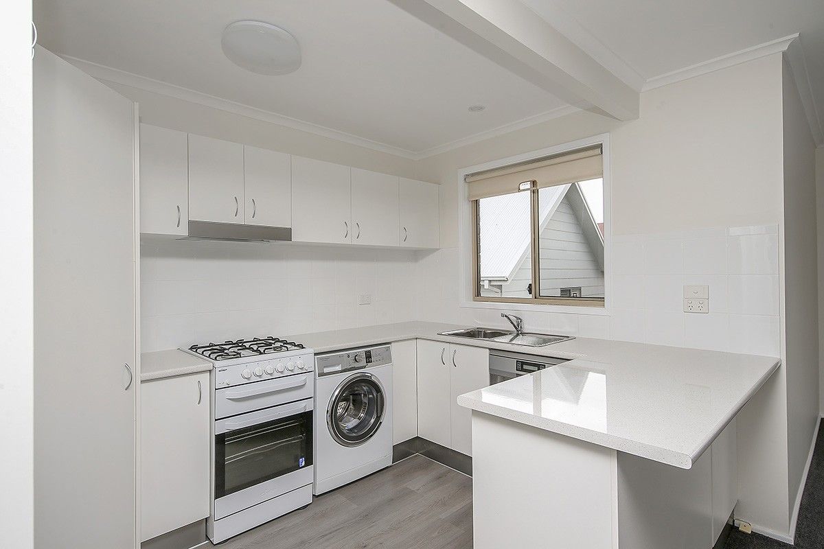 4/6A Kemp Street, The Junction NSW 2291, Image 2