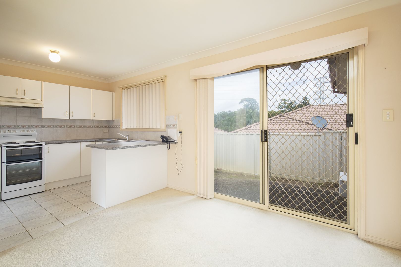 3/6 Louisa Avenue, Highfields NSW 2289, Image 2