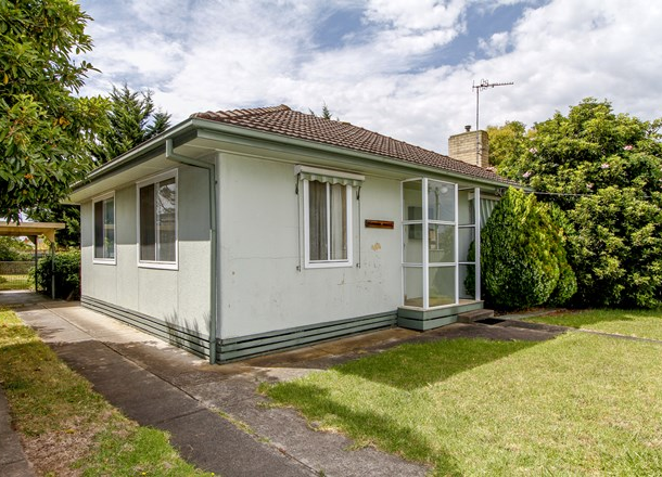 16 Campbell Court, Sale VIC 3850