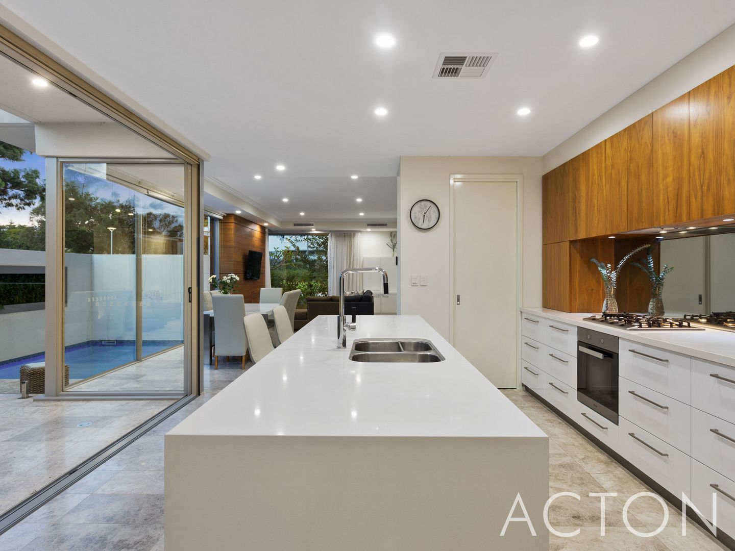 21 Champion Crescent, Floreat WA 6014, Image 2