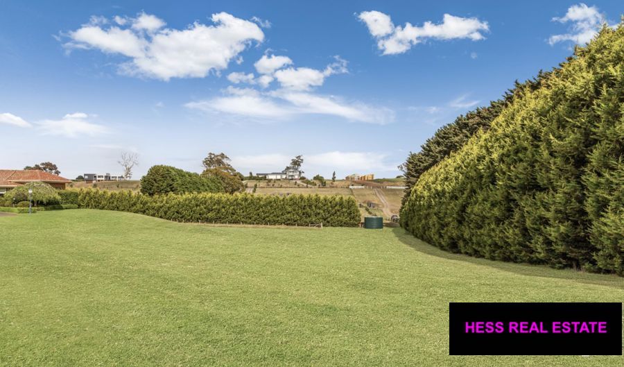 10 Bindley Court, Kilmore VIC 3764, Image 2