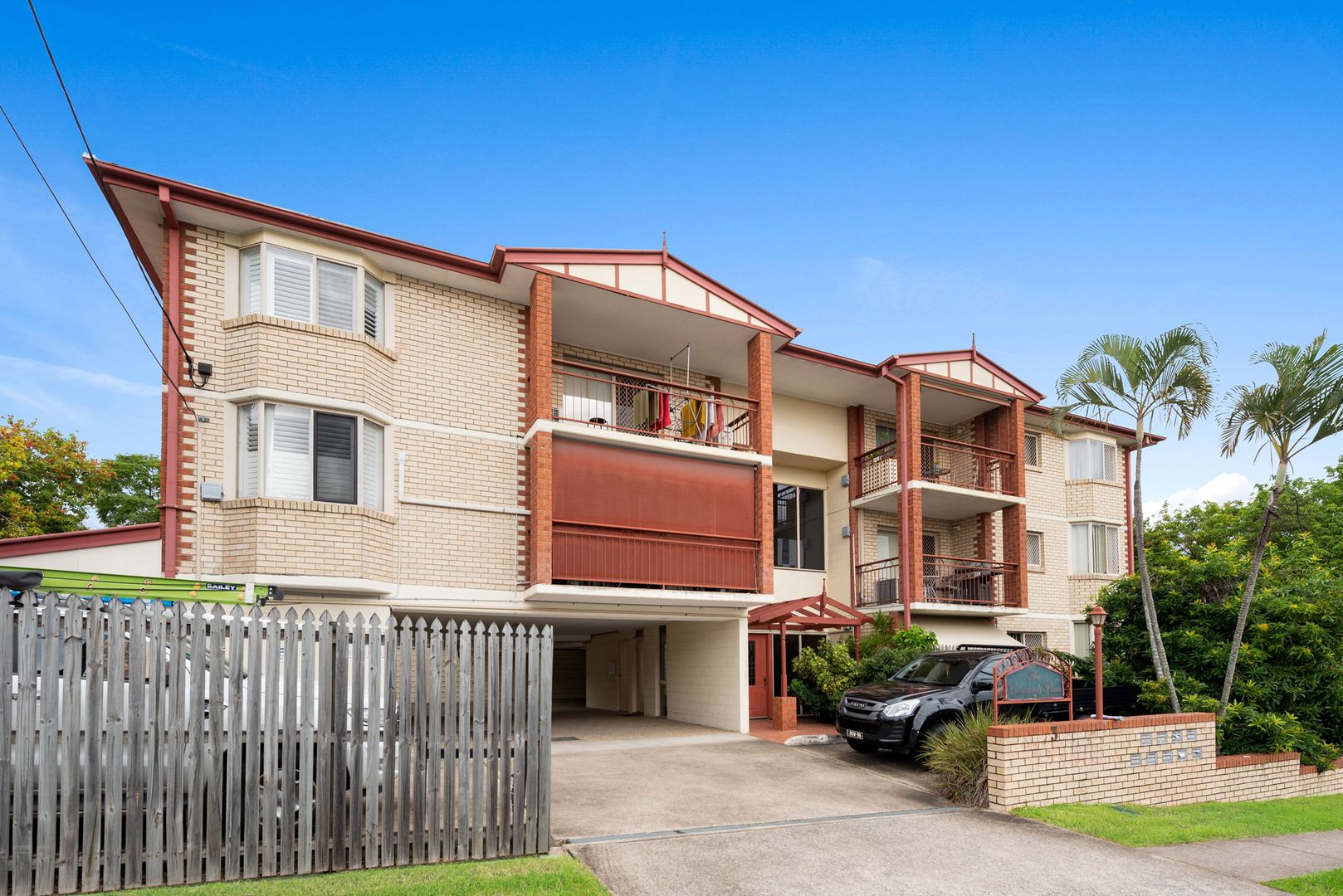 2/3 Haig Street, Coorparoo QLD 4151