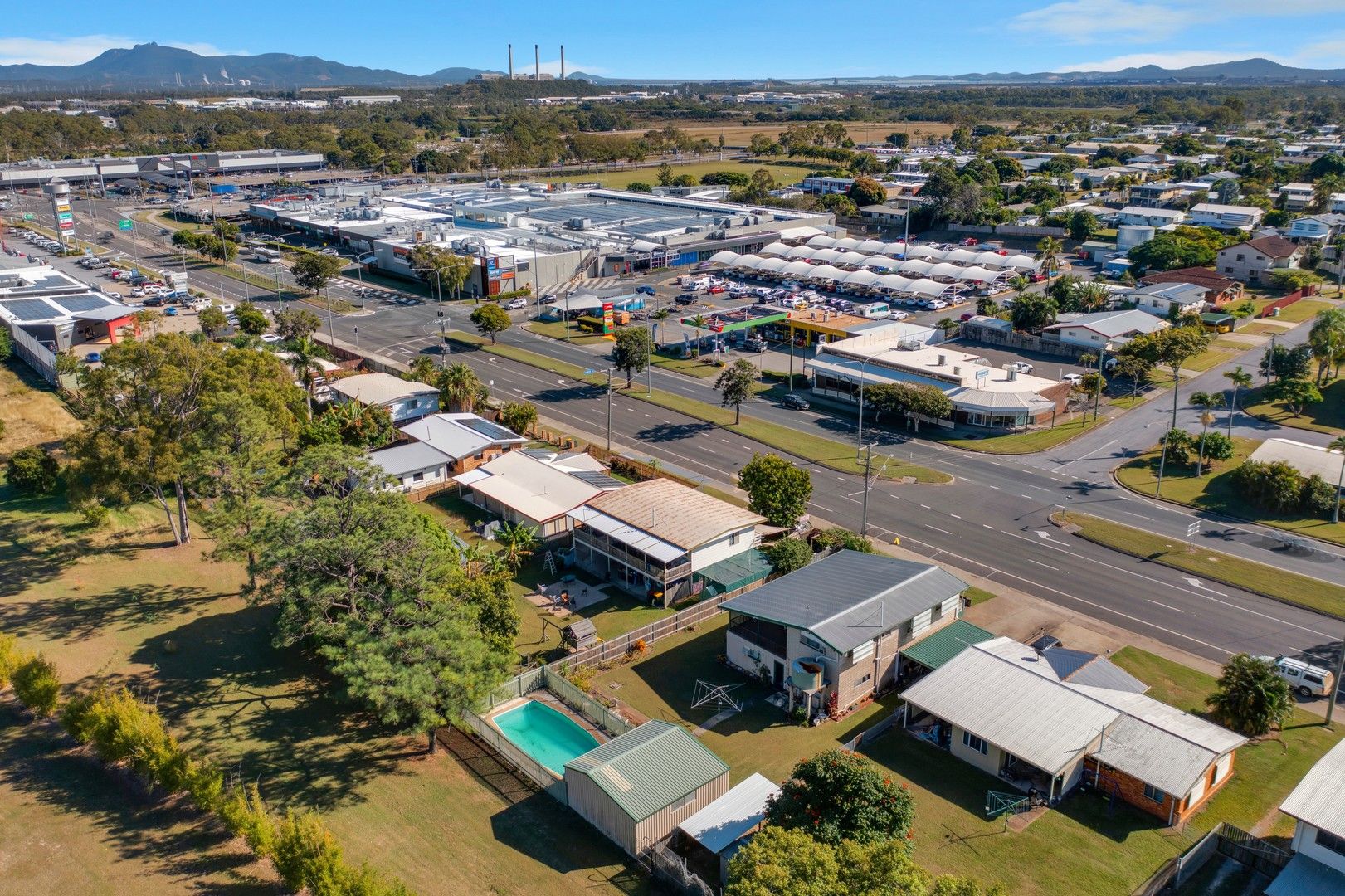 4 bedrooms House in 192 Philip Street KIN KORA QLD, 4680