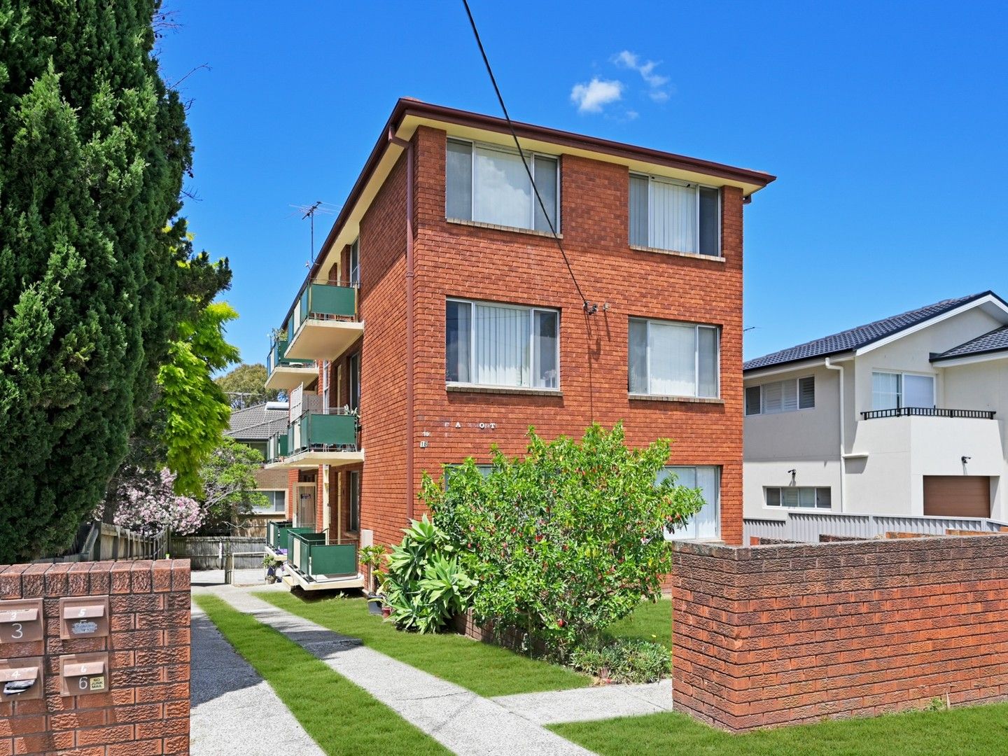2 bedrooms Apartment / Unit / Flat in 1/16 Mons Avenue WEST RYDE NSW, 2114