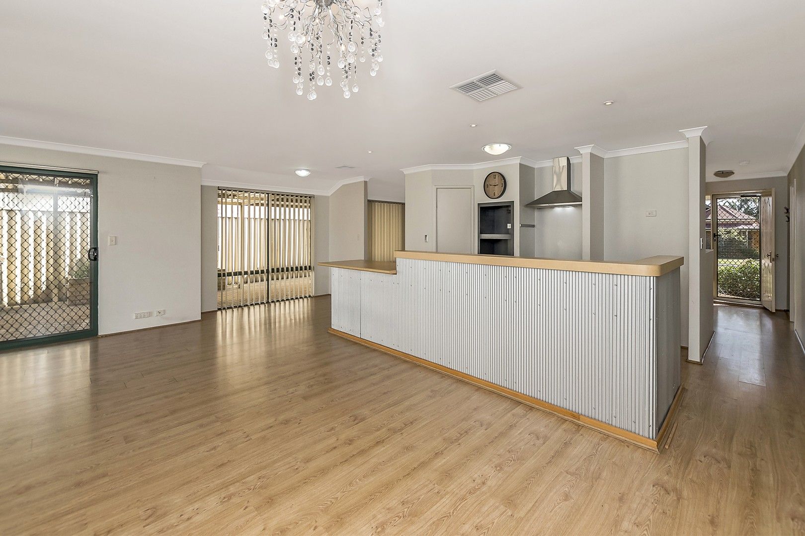 4 bedrooms House in 9 Natoli Way BALDIVIS WA, 6171