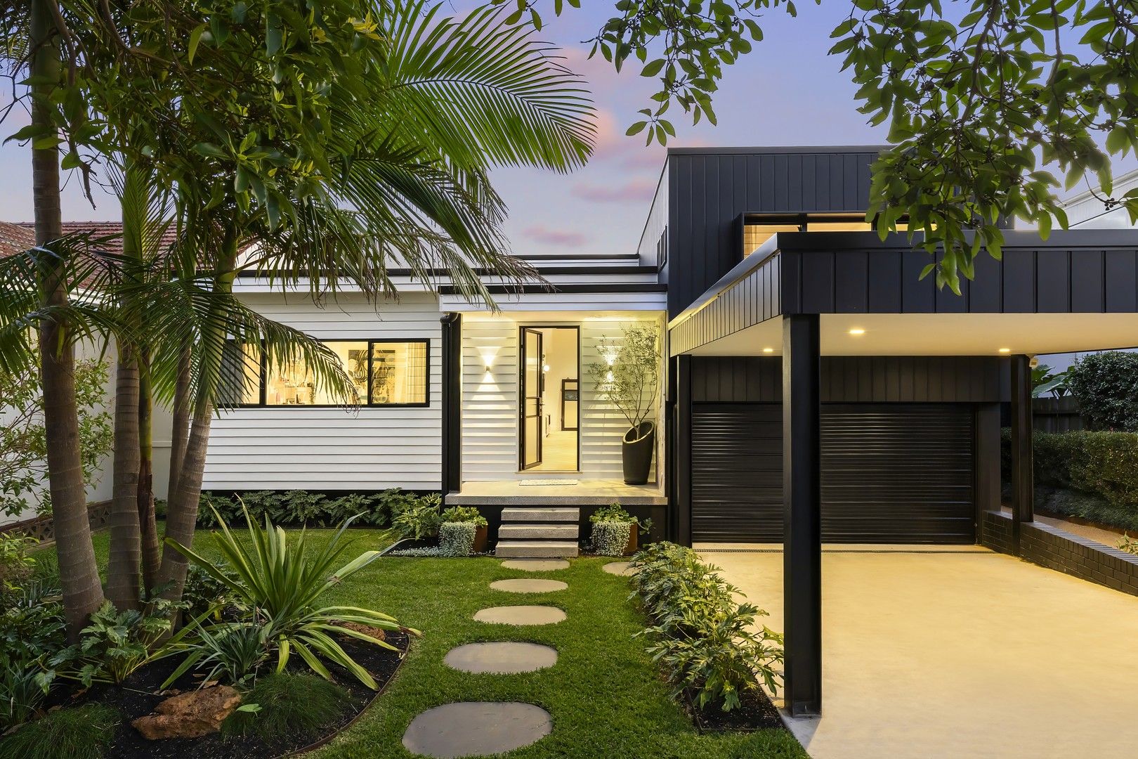 5 bedrooms House in 4 Gumbooya Street ALLAMBIE HEIGHTS NSW, 2100