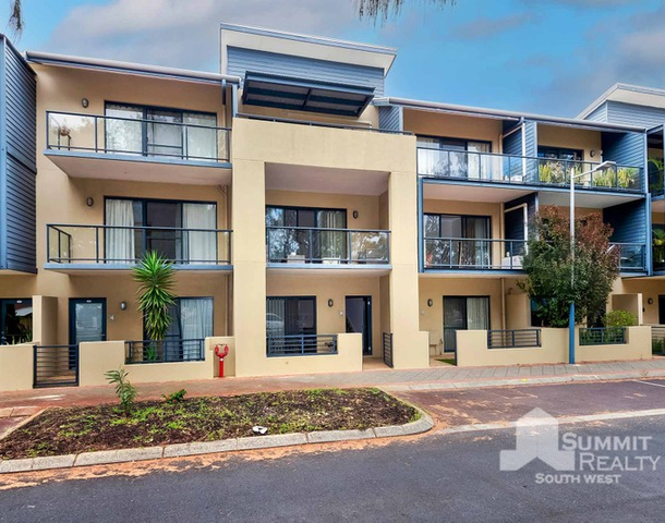 4/18 Bonnefoi Boulevard, Bunbury WA 6230