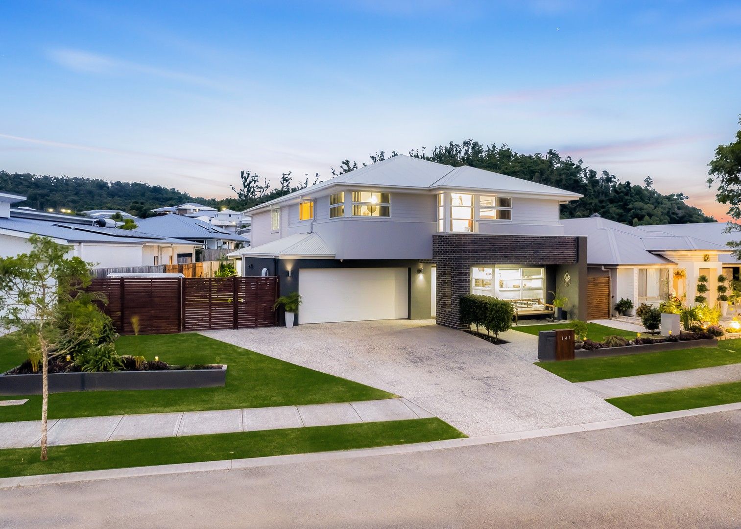 5 bedrooms House in 141 Riverstone Crossing MAUDSLAND QLD, 4210