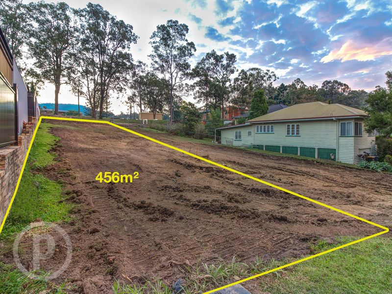 74 Canberra Drive, Ashgrove QLD 4060, Image 2