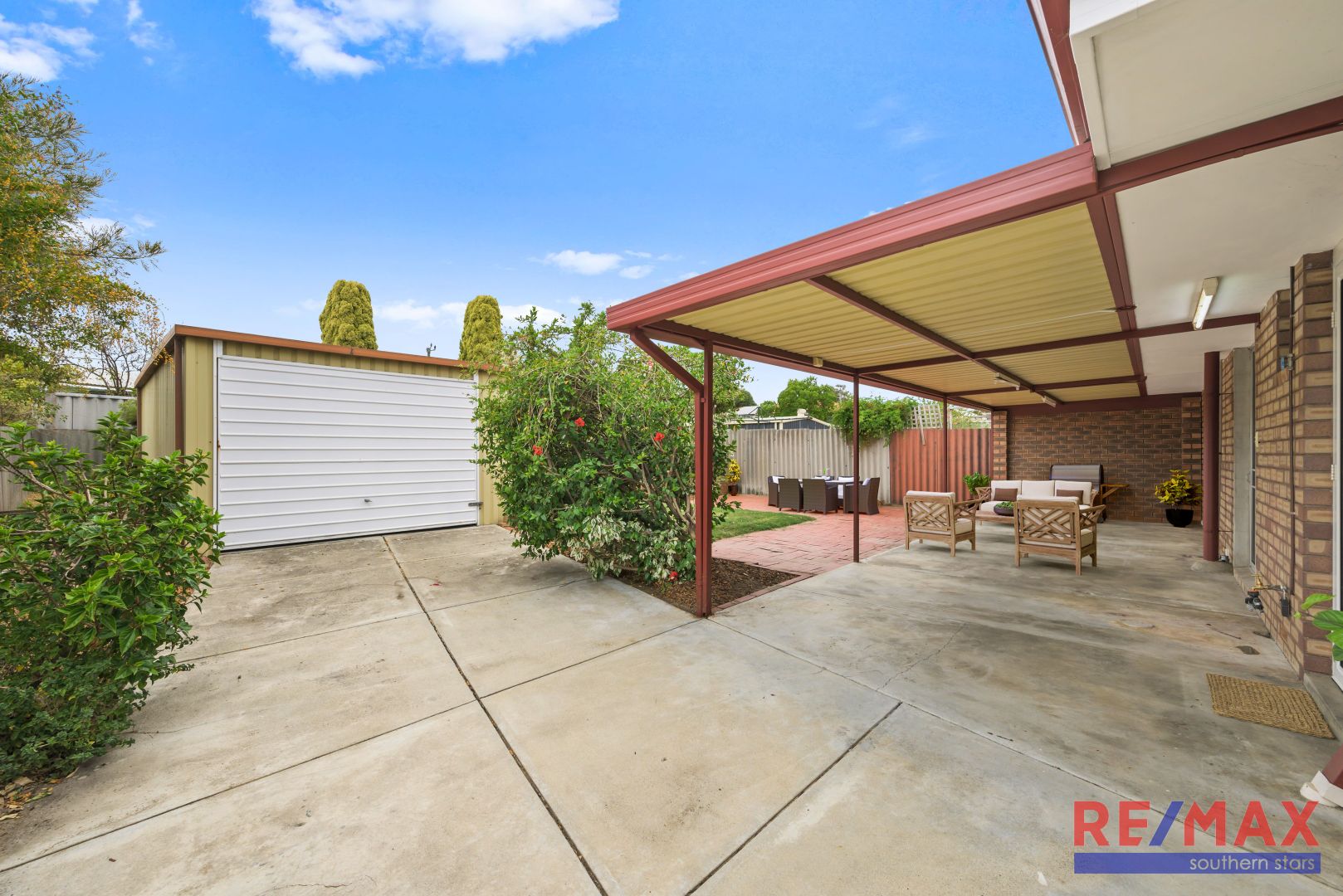 39 Dalston Crescent, Kardinya WA 6163, Image 2