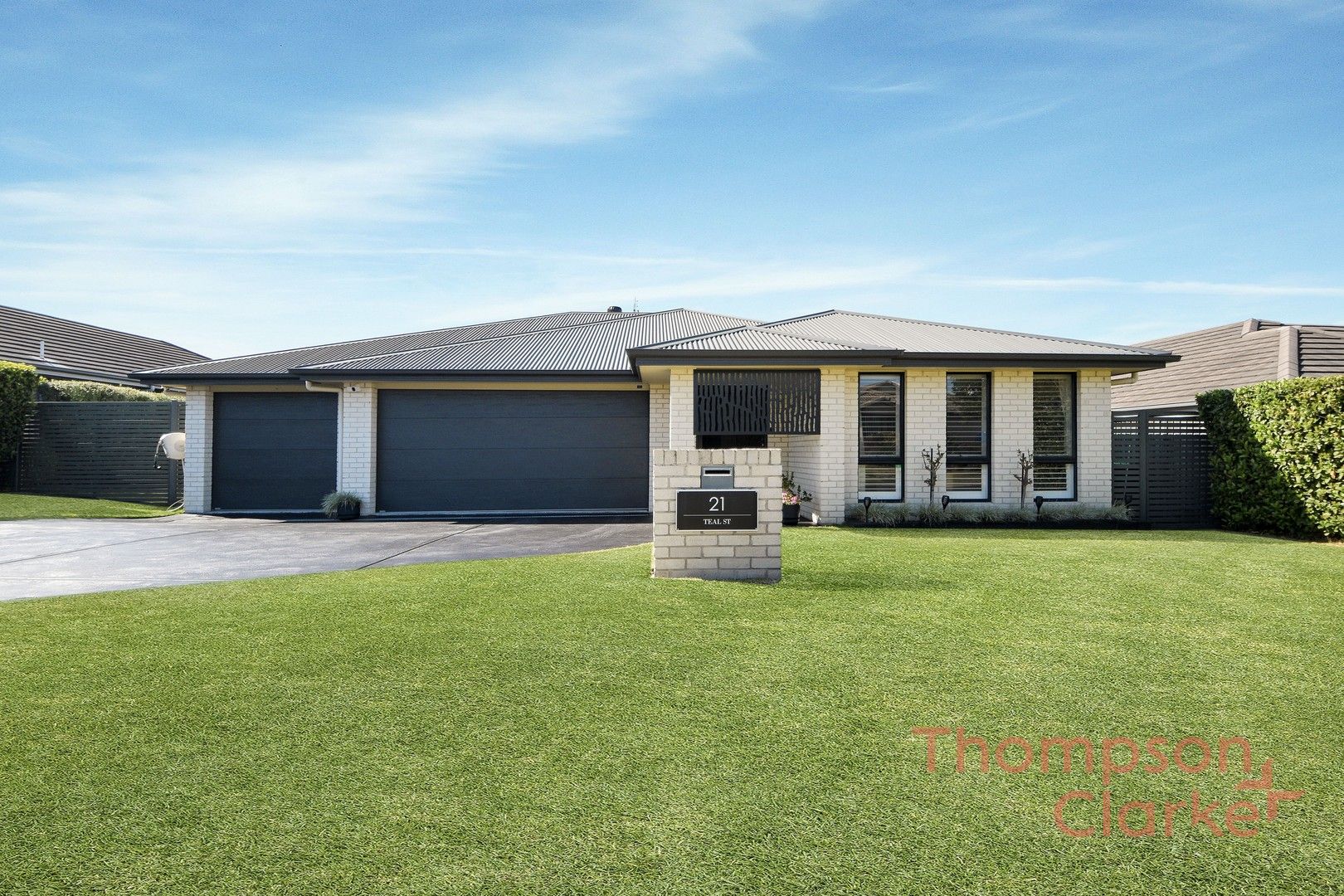 21 Teal Street, Aberglasslyn NSW 2320, Image 0