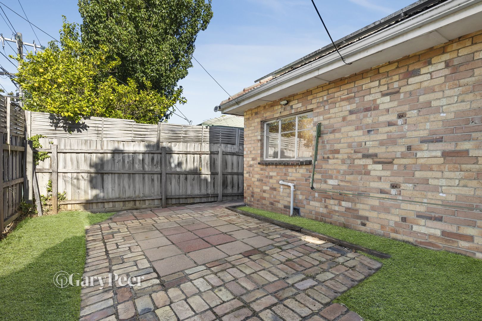 16 McGuinness Road, Bentleigh East VIC 3165, Image 2