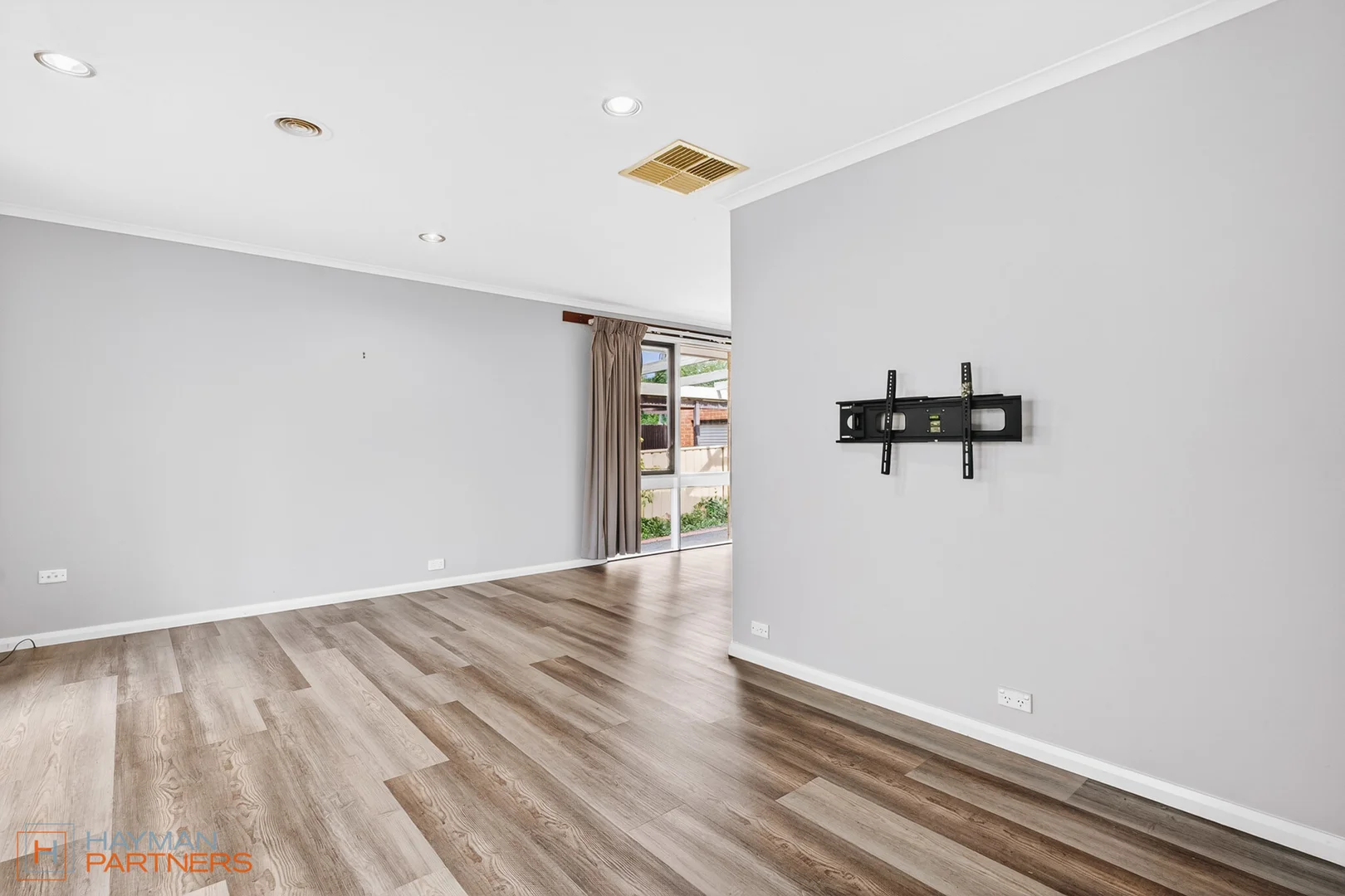 Additional image 7 of 18 Michie Street, Wanniassa ACT 2903
