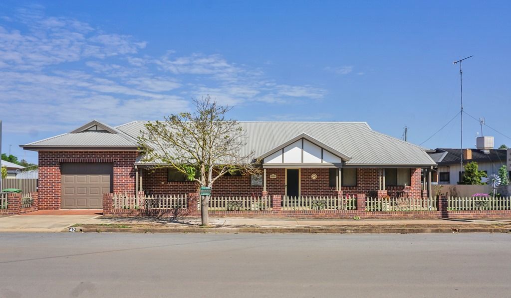 42 Church Street, West Wyalong NSW 2671, Image 0