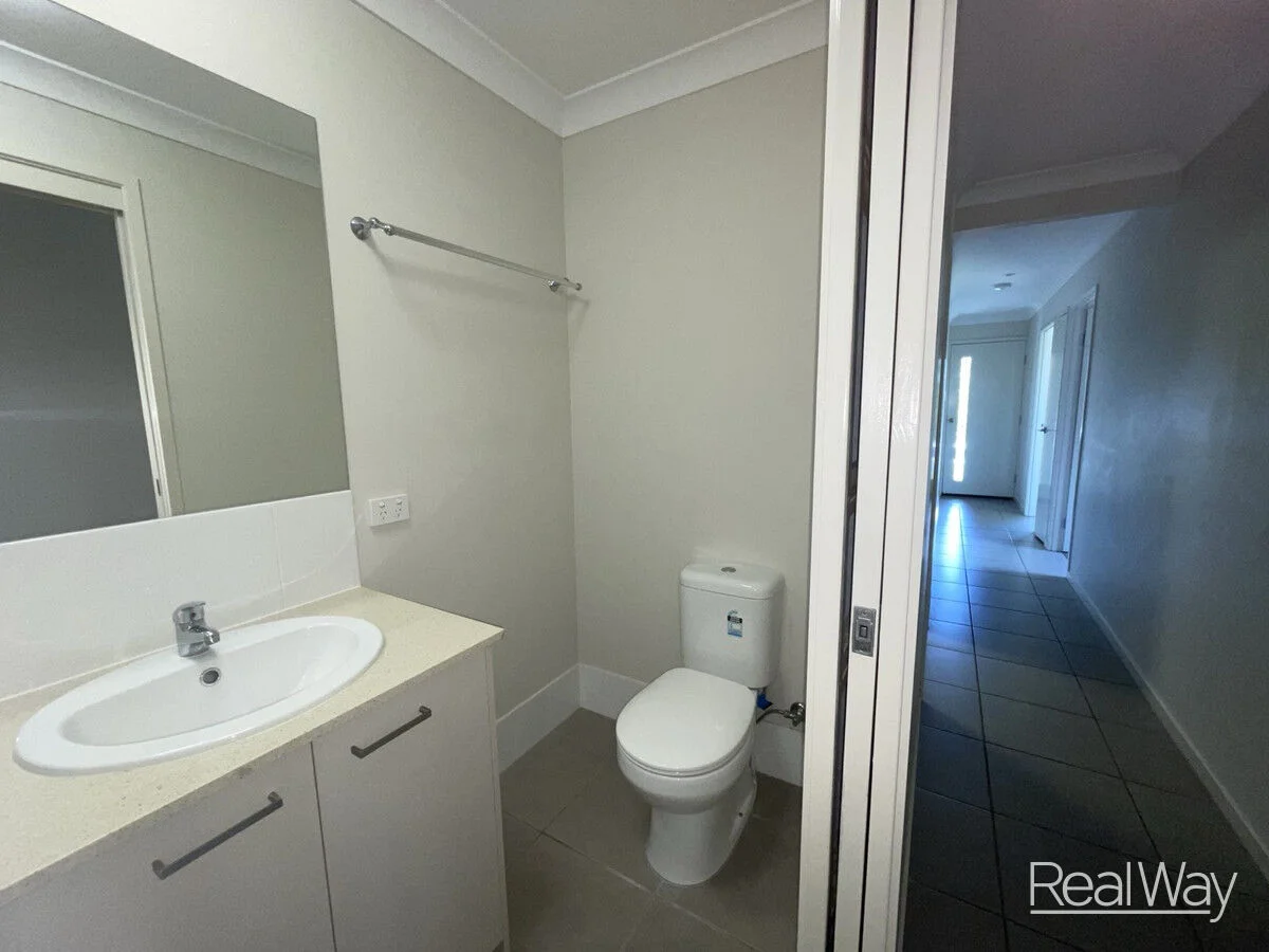 Additional image 10 of 1/9 Essington Mews, Leichhardt QLD 4305