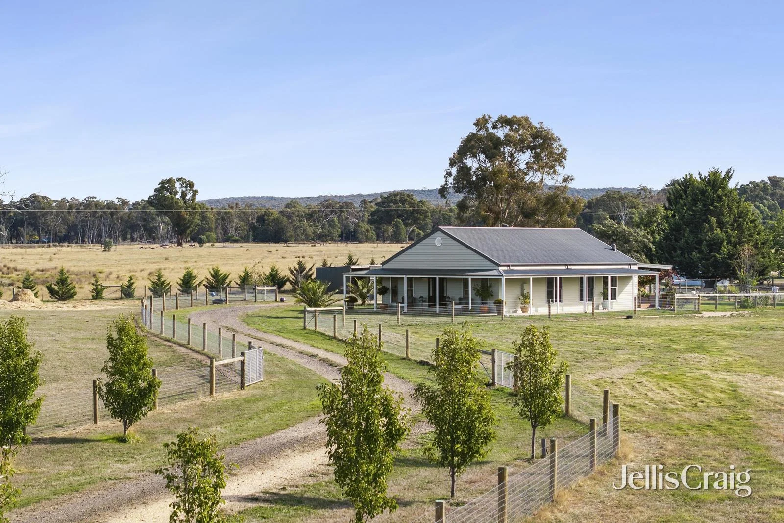 297 Potts Road, Elphinstone VIC 3448